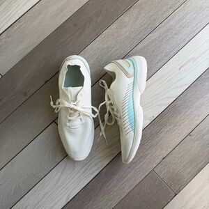 Vionic Embolden Women's Knit Slip-on Sneaker